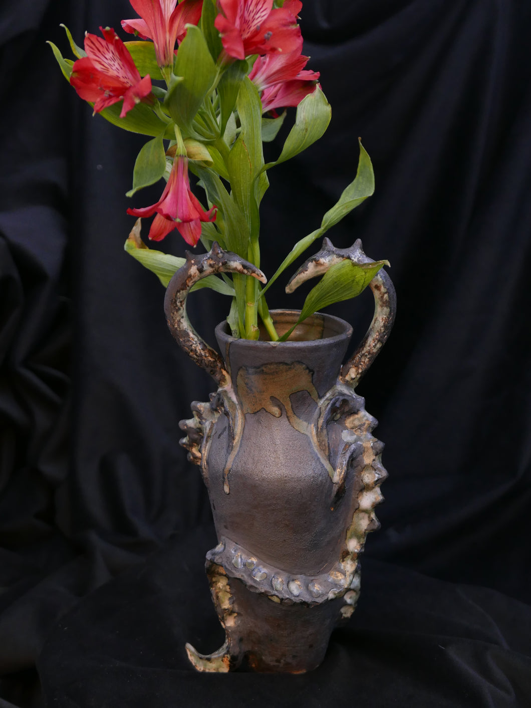 drago vase